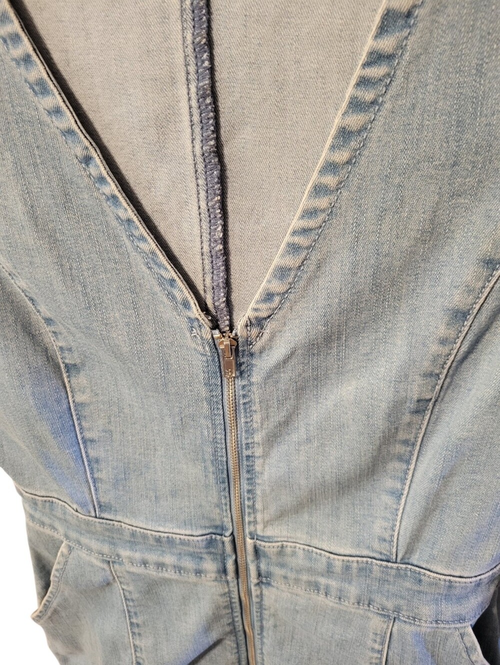 Guess Light Blue Denim V-Neck Zip Mini Dress - Picture 4 of 8